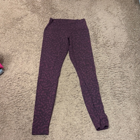 lululemon athletica Maroon Patterned Leggings - Picture 5 of 5